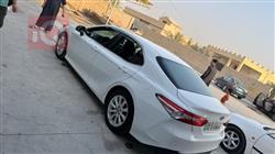 تۆیۆتا کامری